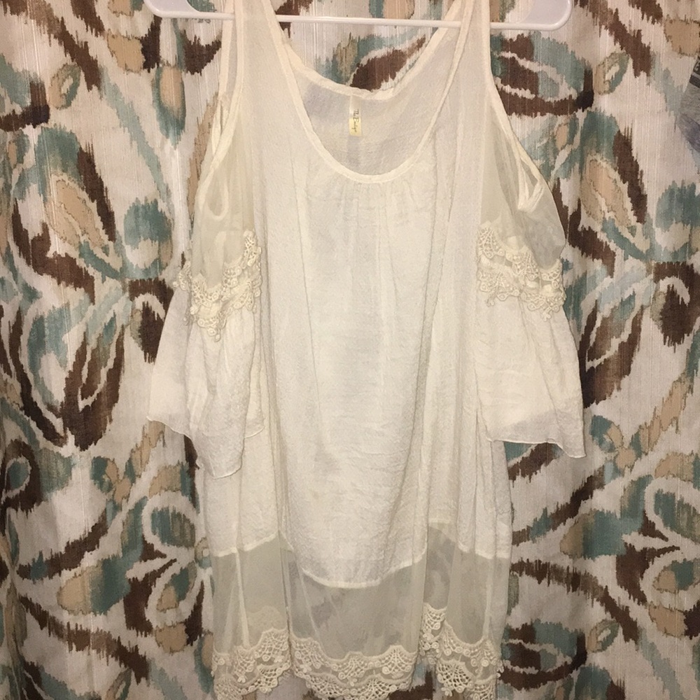 Adorable blouse.